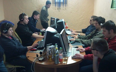 Guru Gaming LAN 2 Guru Gaming LAN 2